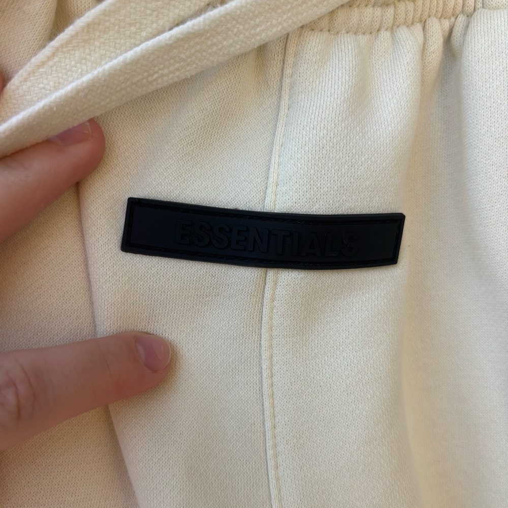 Essentials Sweatpants | L - Picture 4 of 12